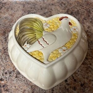Heart-Shaped Ceramic Rooster Dish